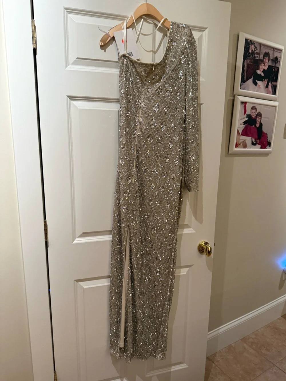 MAC DUGGAL womens One Shoulder Sequin Evening Gown 5479